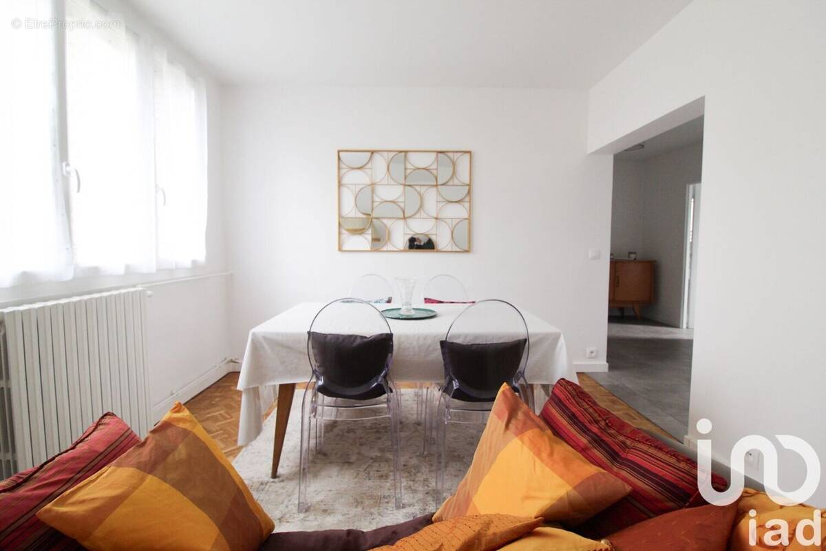 Photo 1 - Appartement à LE KREMLIN-BICETRE