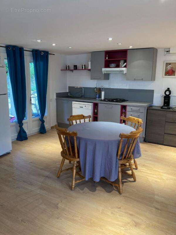 Maison à MEJANNES-LE-CLAP