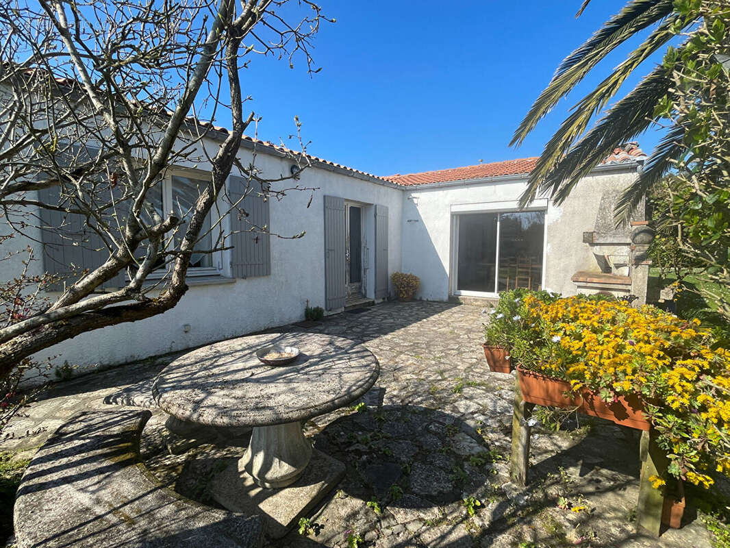 Maison à LA BREE-LES-BAINS