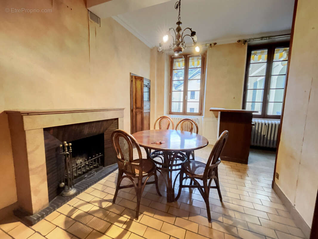 Appartement à AIX-LES-BAINS