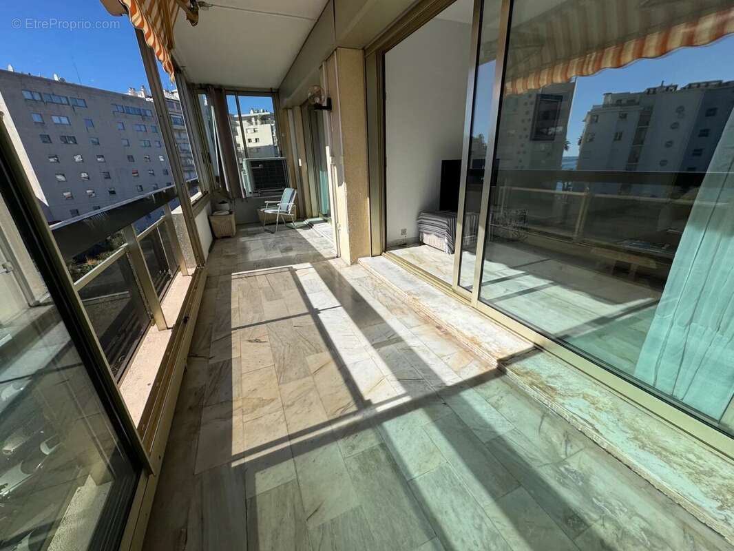 Appartement à CANNES