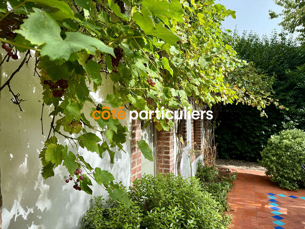 Maison à DONVILLE-LES-BAINS