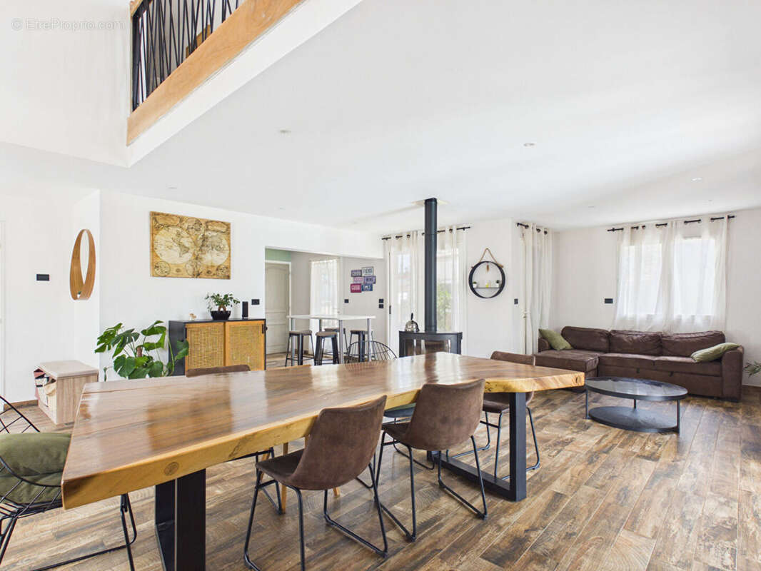 Maison familiale de 140m2 sur 1100 m2 de terrain - photo 5