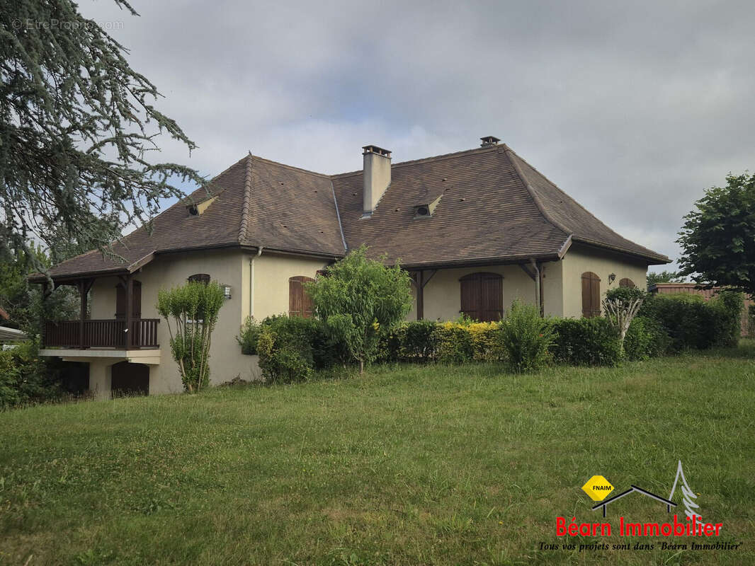 Maison 139 m² à Orthez  - photo 2