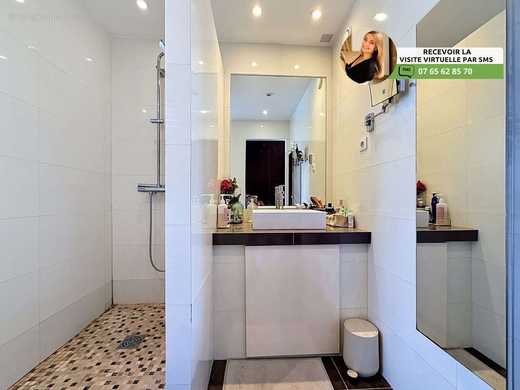 Appartement à VILLENEUVE-LOUBET