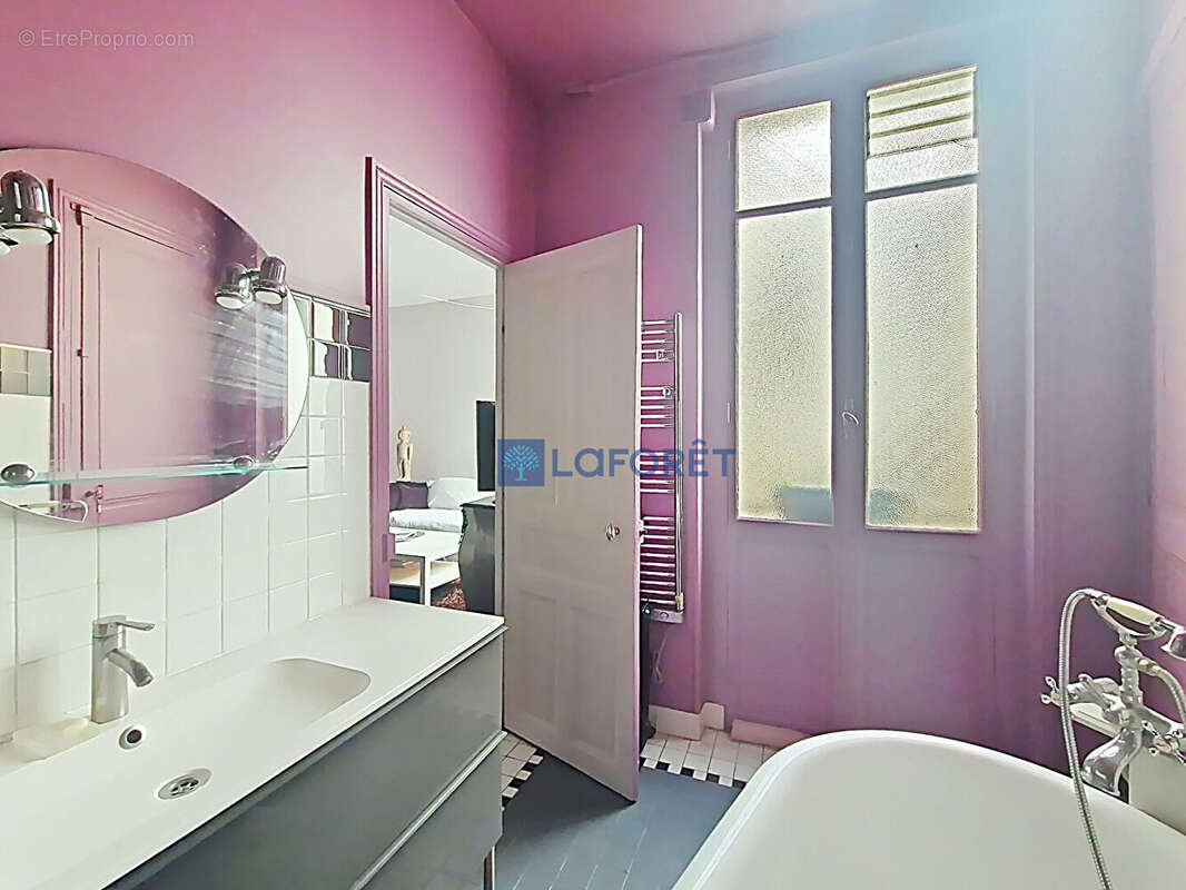 Appartement à PARIS-2E