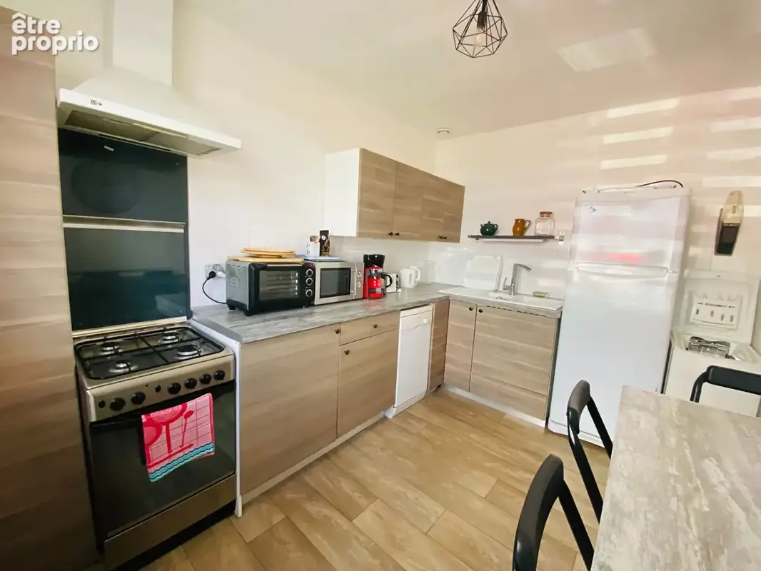 Maison de 50 m² à 600 mètres de la mer. - photo 4
