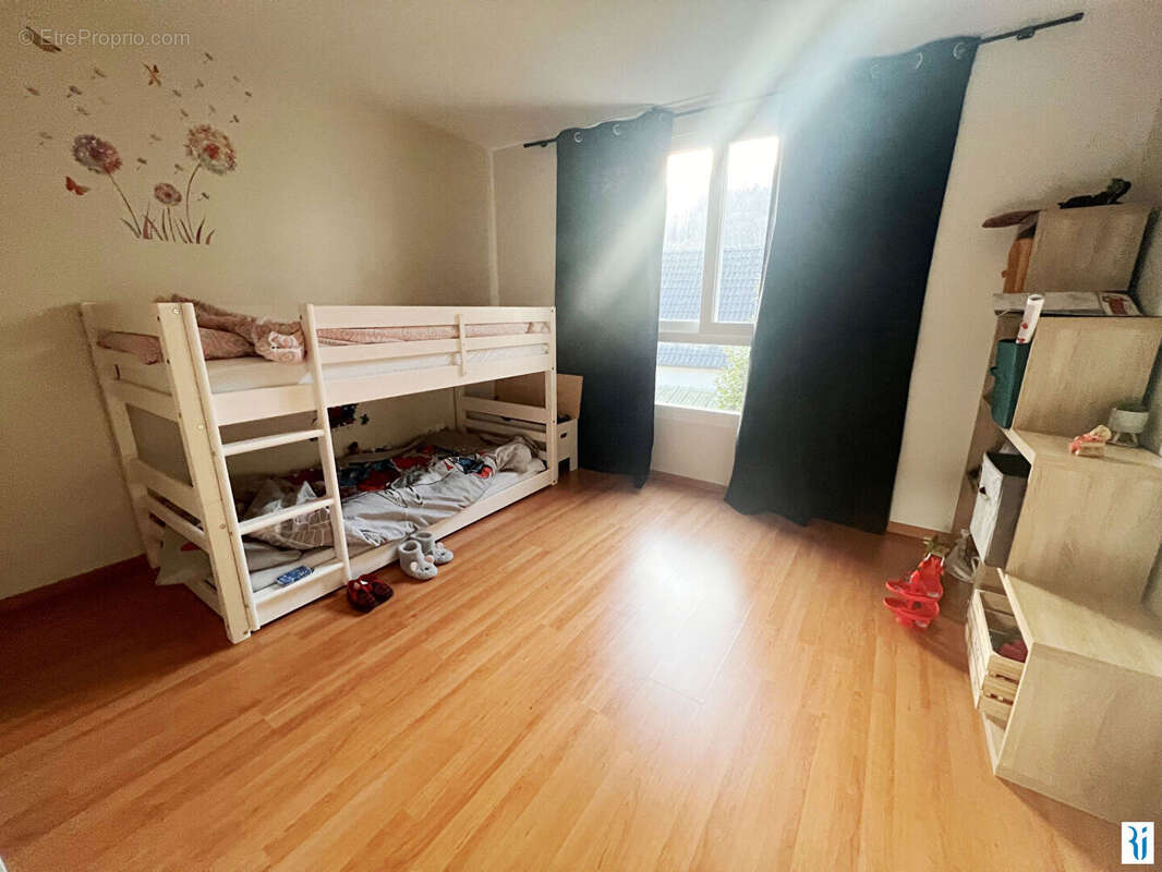 Appartement à NOTRE-DAME-DE-BONDEVILLE