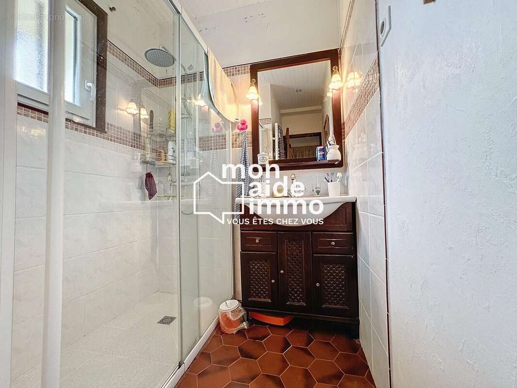 Maison à SAINT-PRIEST-LES-FOUGERES