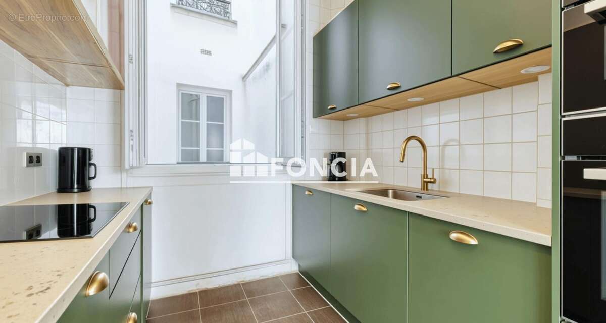 Appartement à PARIS-3E