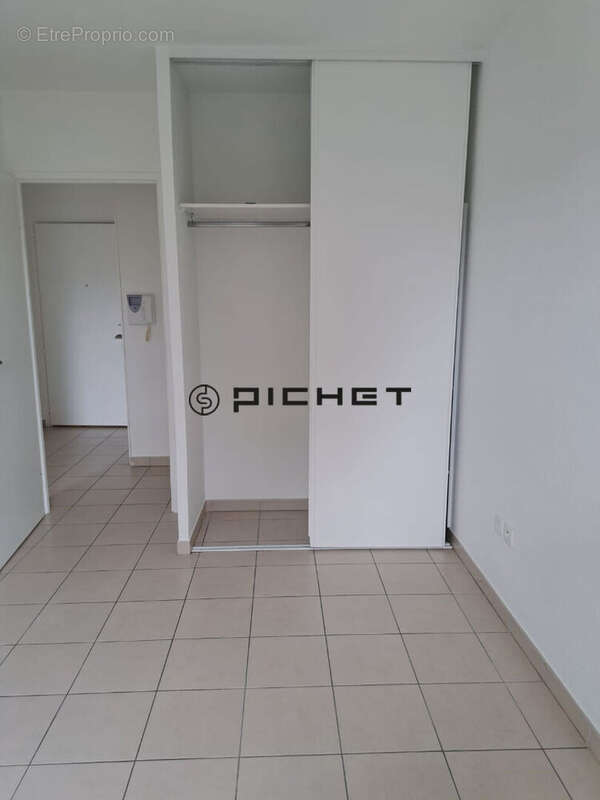 Appartement à DAMMARIE-LES-LYS