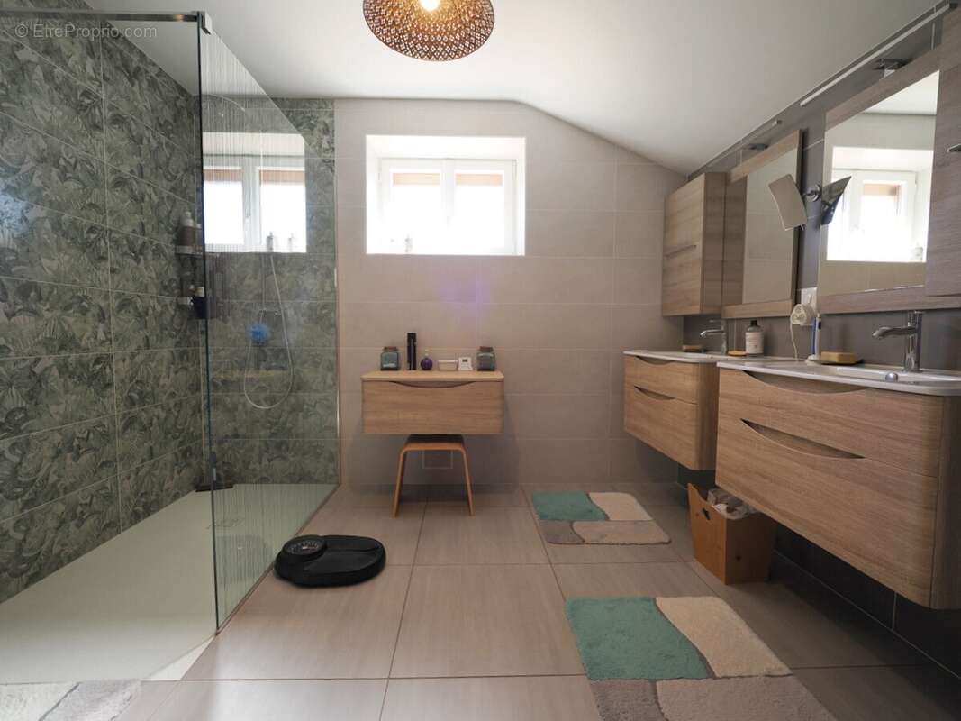 Salle d\'eau - Maison à VIRE