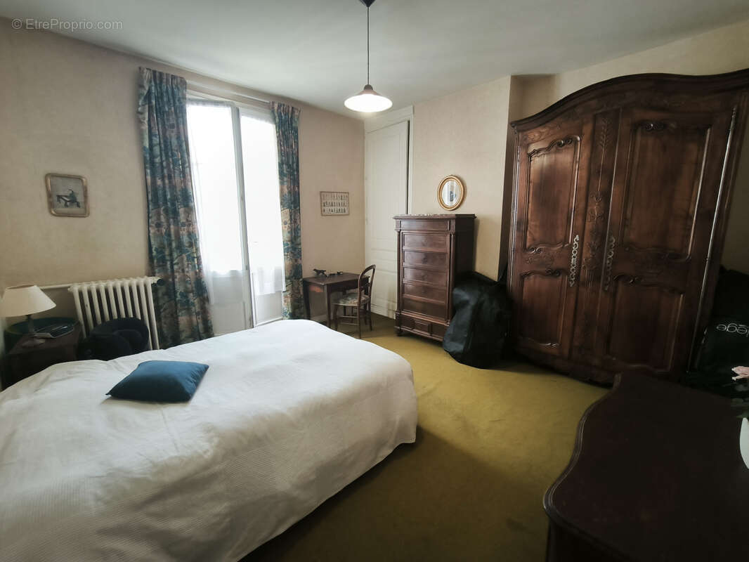 Maison de caractère de 121 m2 à 100 mètres du Jardin des Prébendes - photo 12