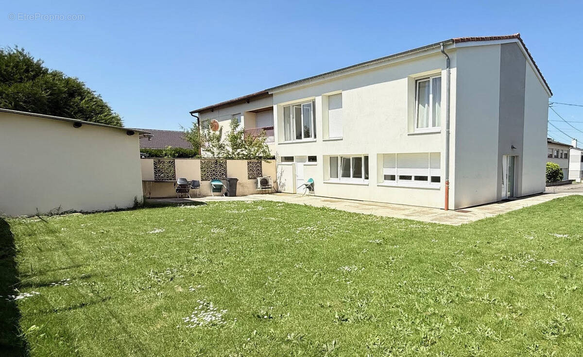 Maison à SAINTE-MARIE-AUX-CHENES