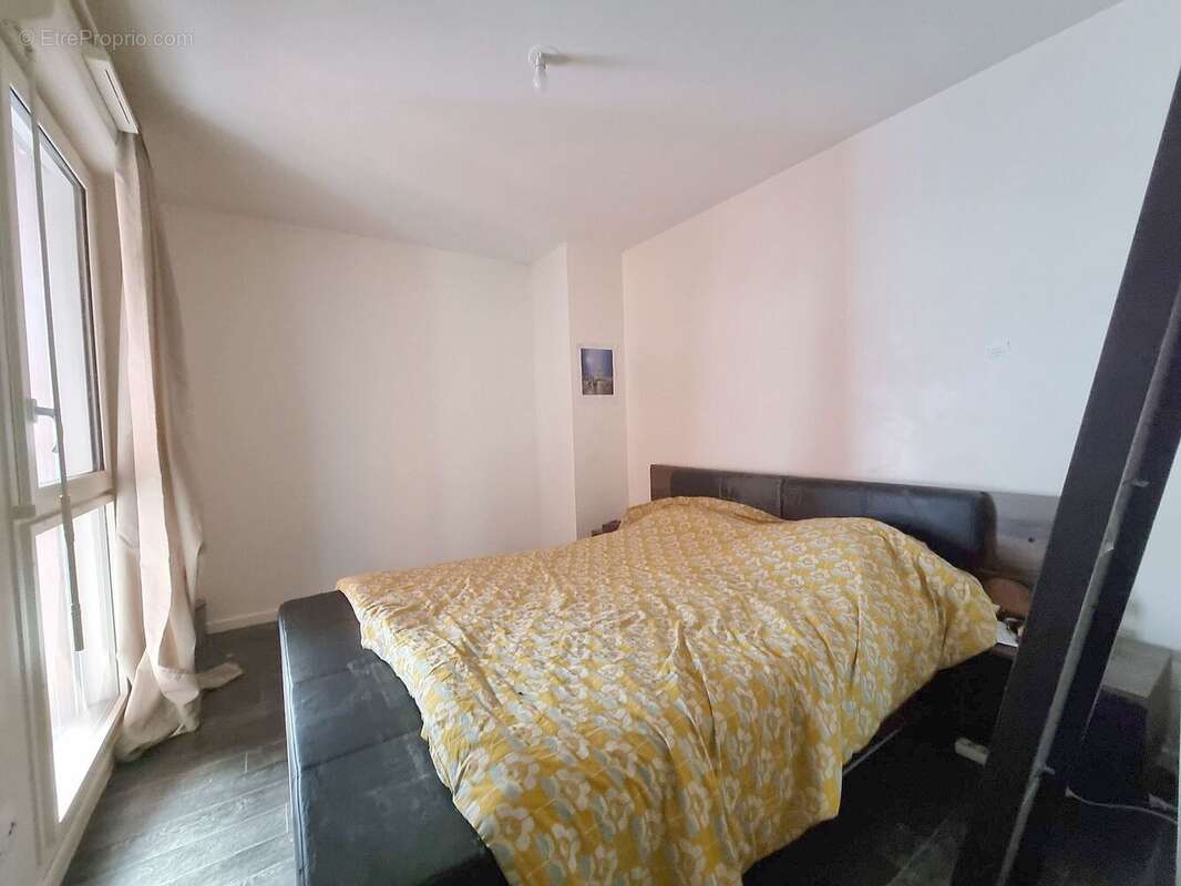 Appartement à STAINS