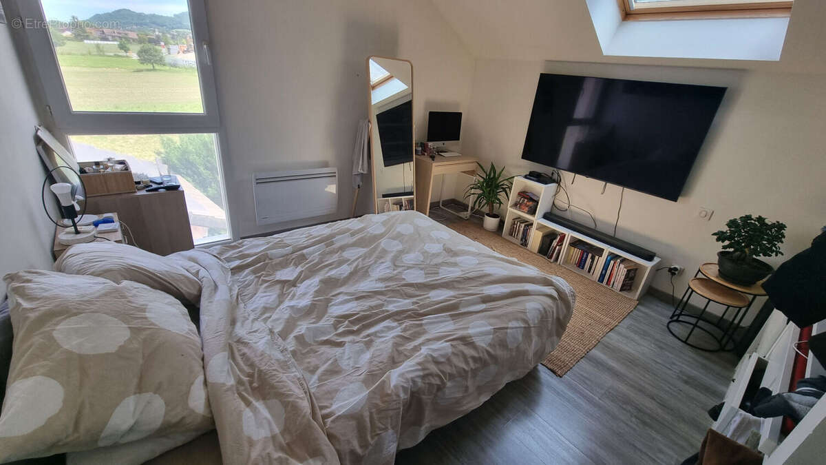 Maison à SAINT-CERGUES