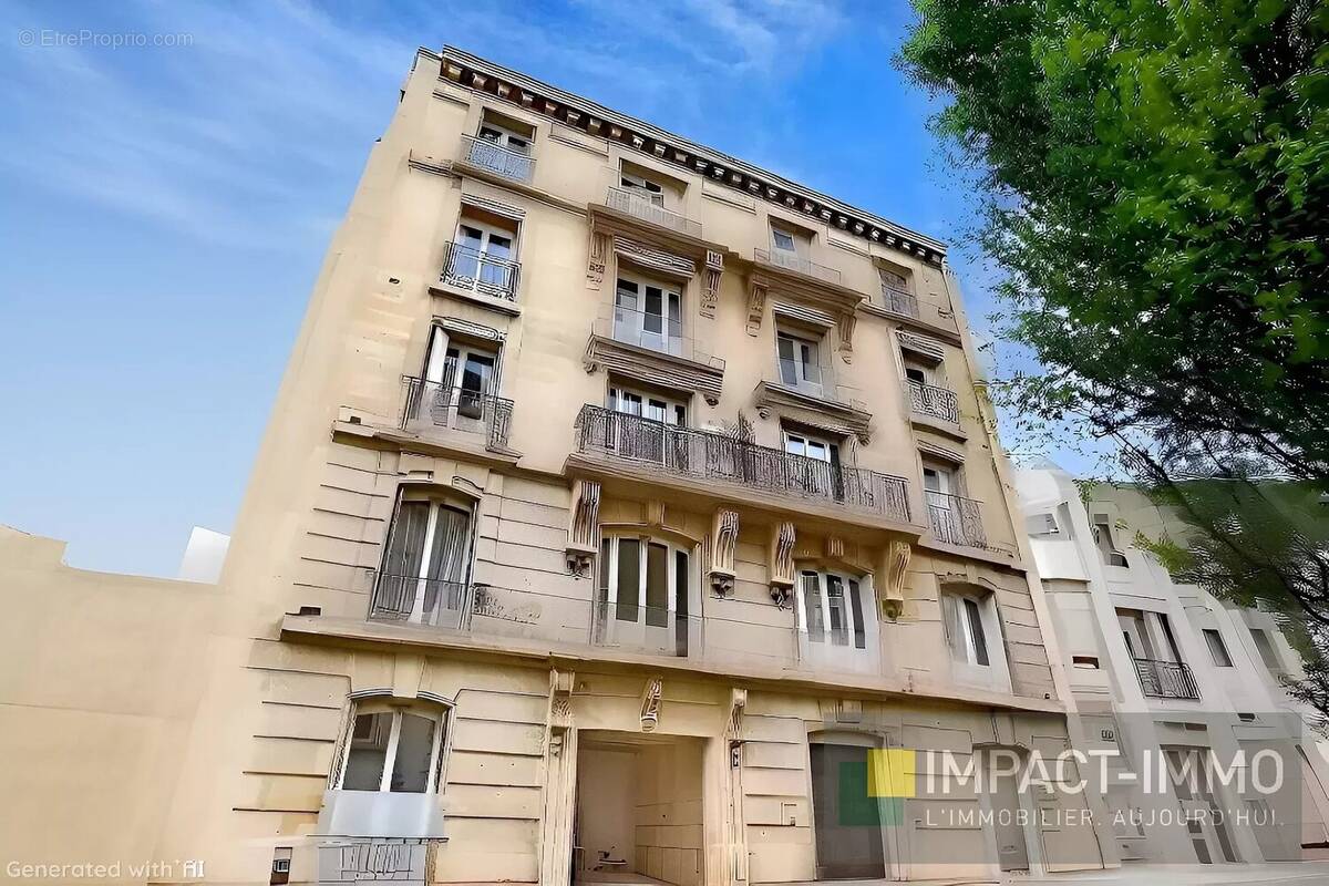 Appartement à PARIS-17E