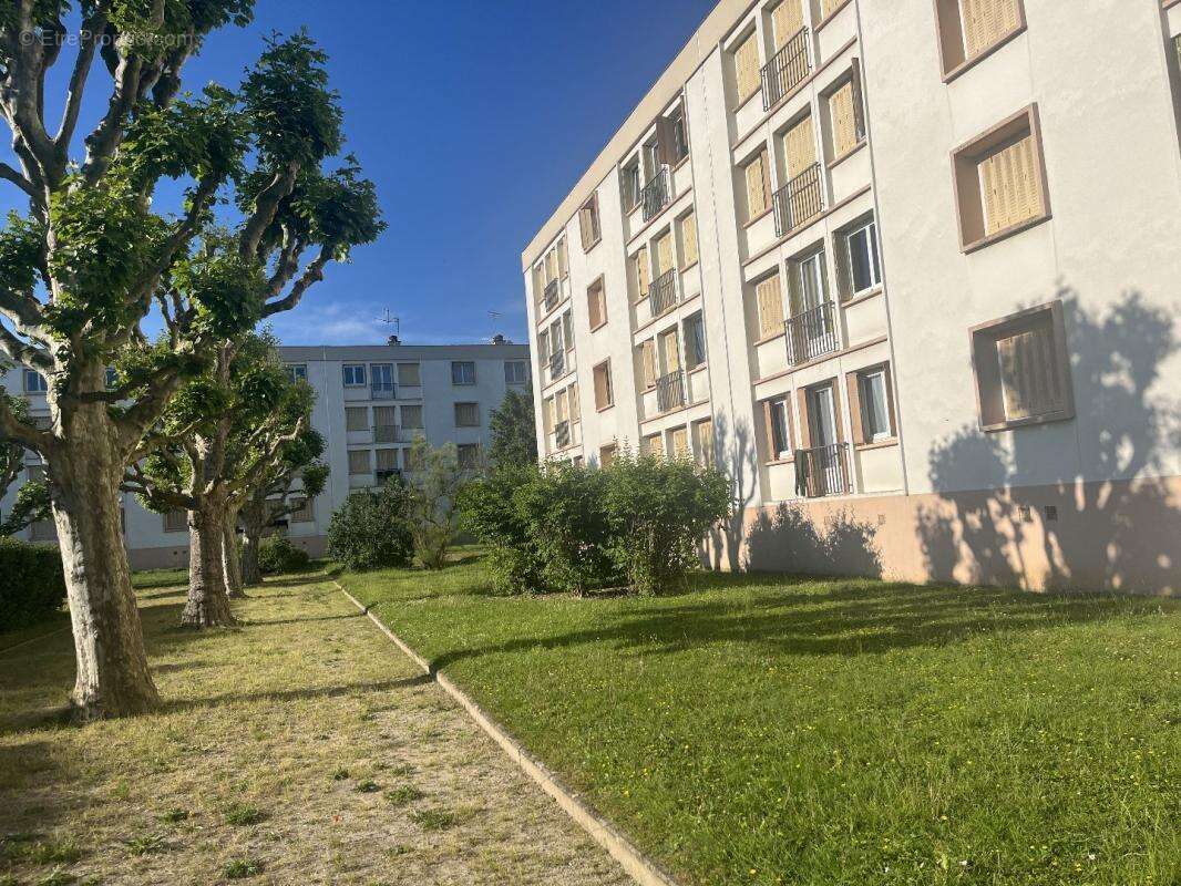 Appartement à VAULX-EN-VELIN