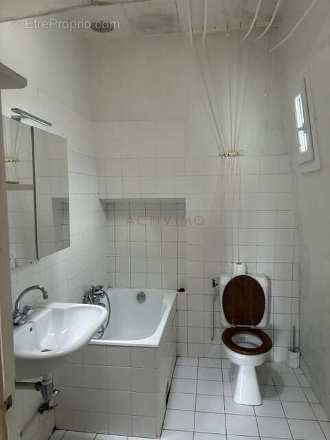 2 PIECES 40m2 - Rue Cler Paris 7ème - photo 9