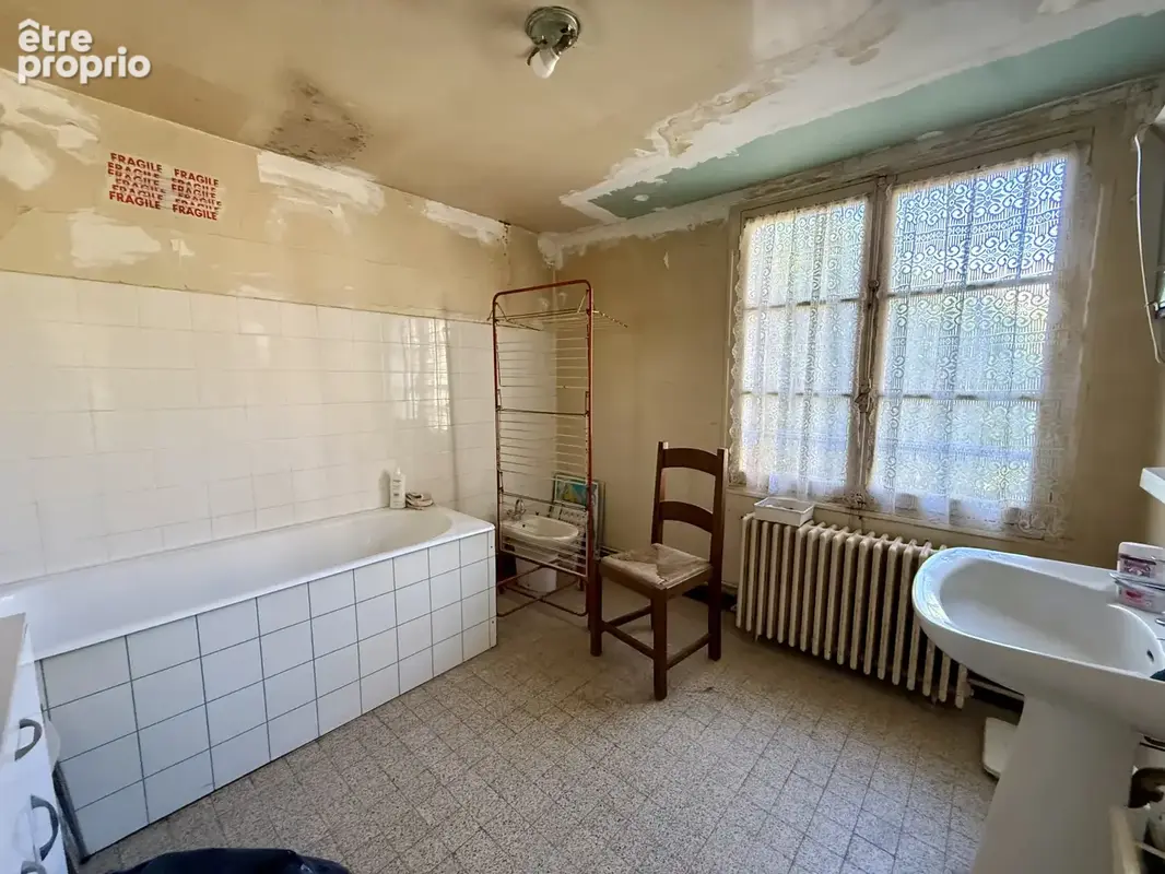 maison sur la commune de Guerchy entre Auxerre et Joigny de 85 m2 habitable avec dépendance et grenier aménage - photo 8