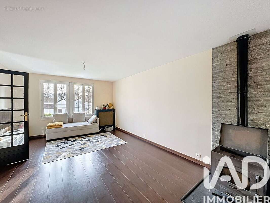 Photo 2 - Maison à YERRES