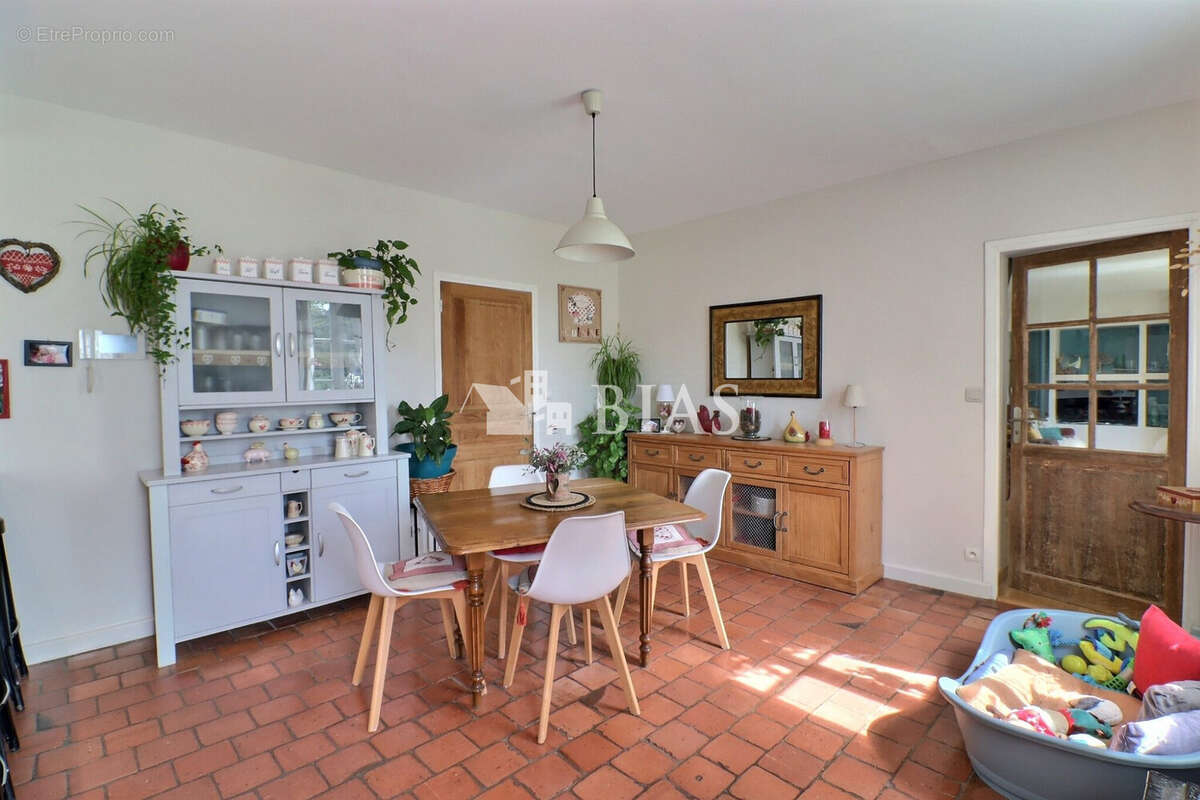 Maison à EQUEMAUVILLE