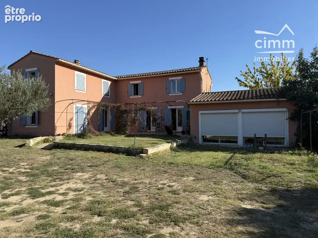 Maison 7 pièces 208 m² à vendre à Carpentras (84200) - photo 2