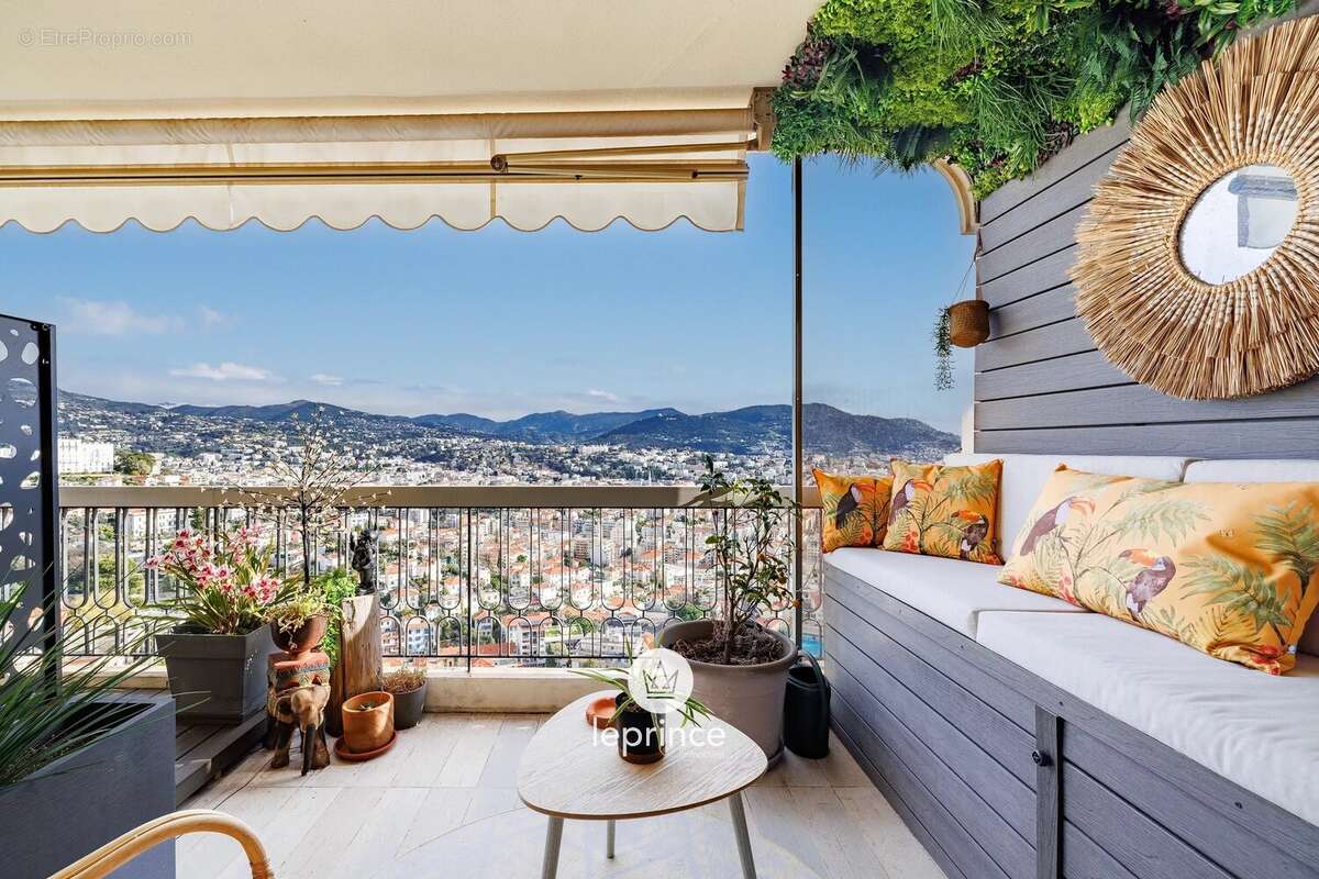 Appartement à NICE