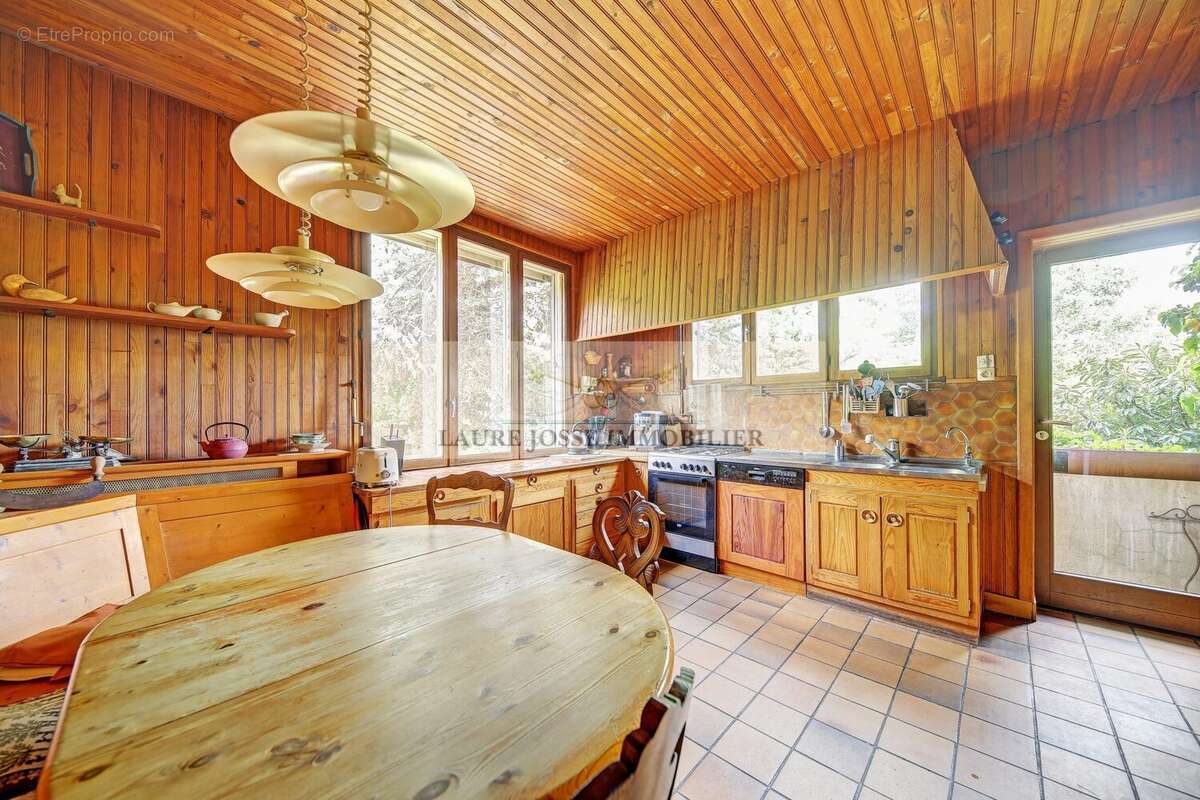 Maison à LE VESINET