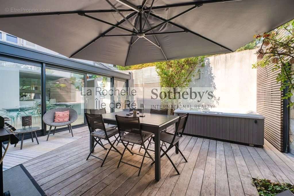 Maison à LA ROCHELLE