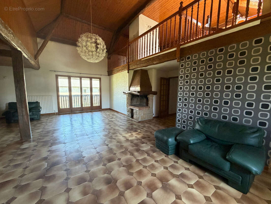 Maison à MASSINGY