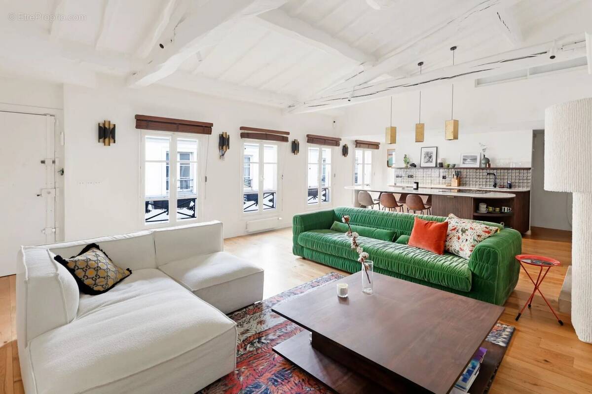 Appartement à PARIS-3E