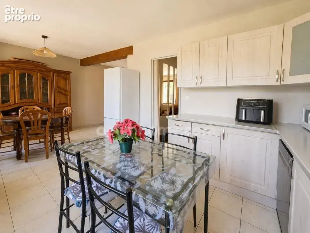 Maison familiale 5 pièces à Fleury (60) – Vie de plain-pied, 3 chambres, terrain de 951 m² - photo 6