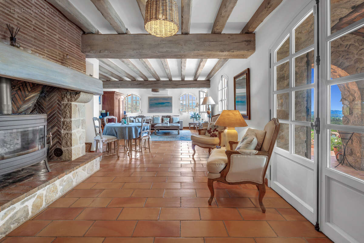 Maison à PEYMEINADE