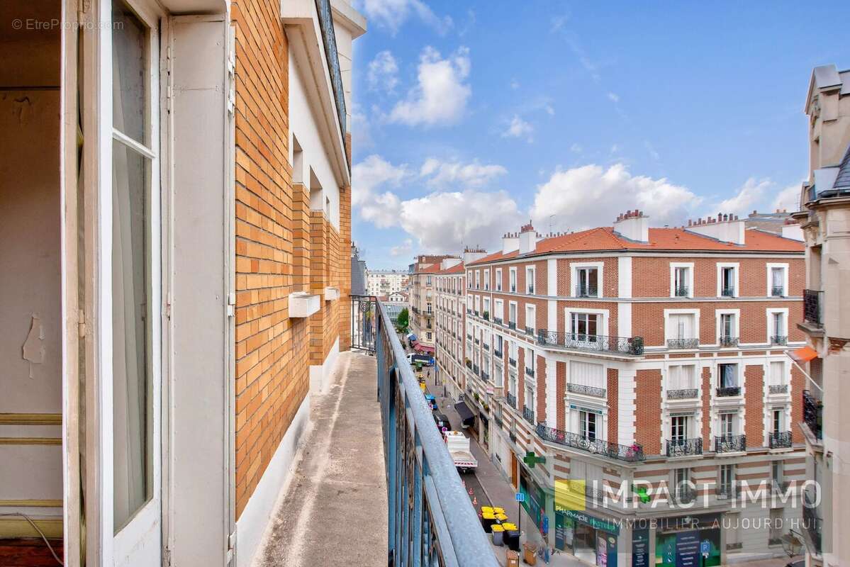 Appartement à COURBEVOIE