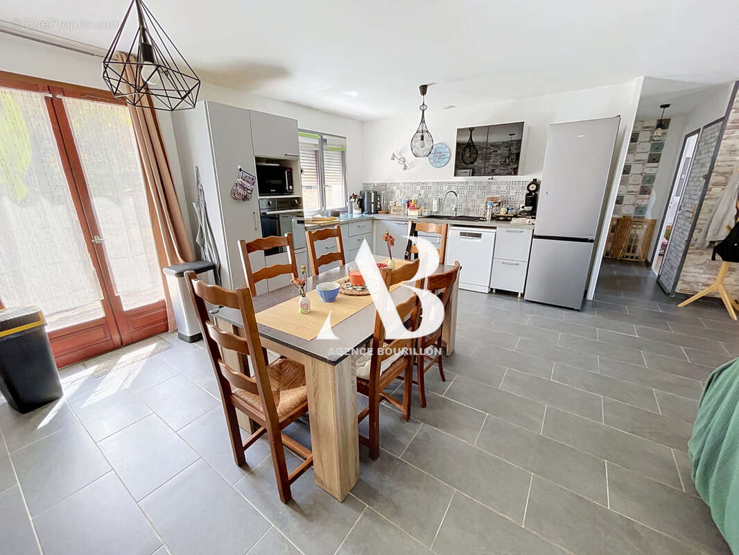 Entre Nangis et Melun, Coup de cœur assuré ! Maison indépendante avec vaste réception et 5 chambres ! - photo 6