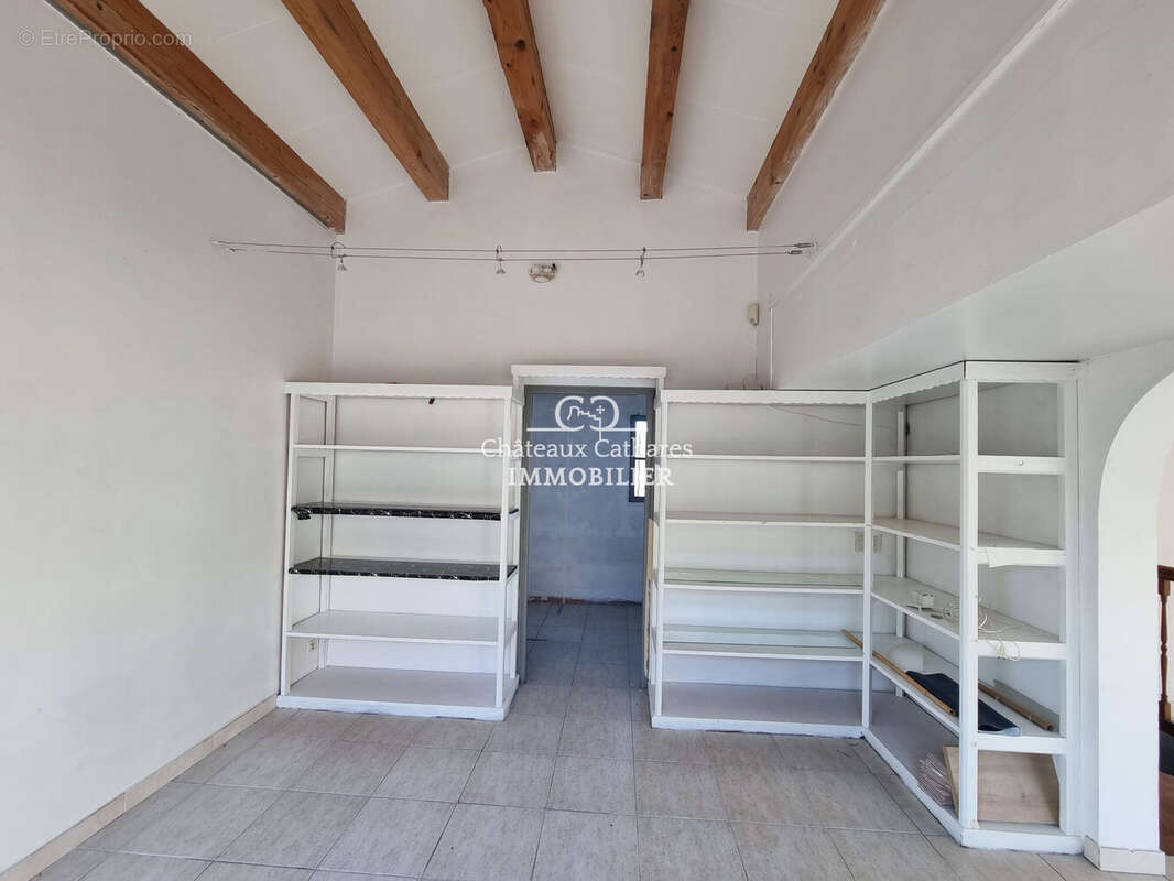 Commerce à TAUTAVEL