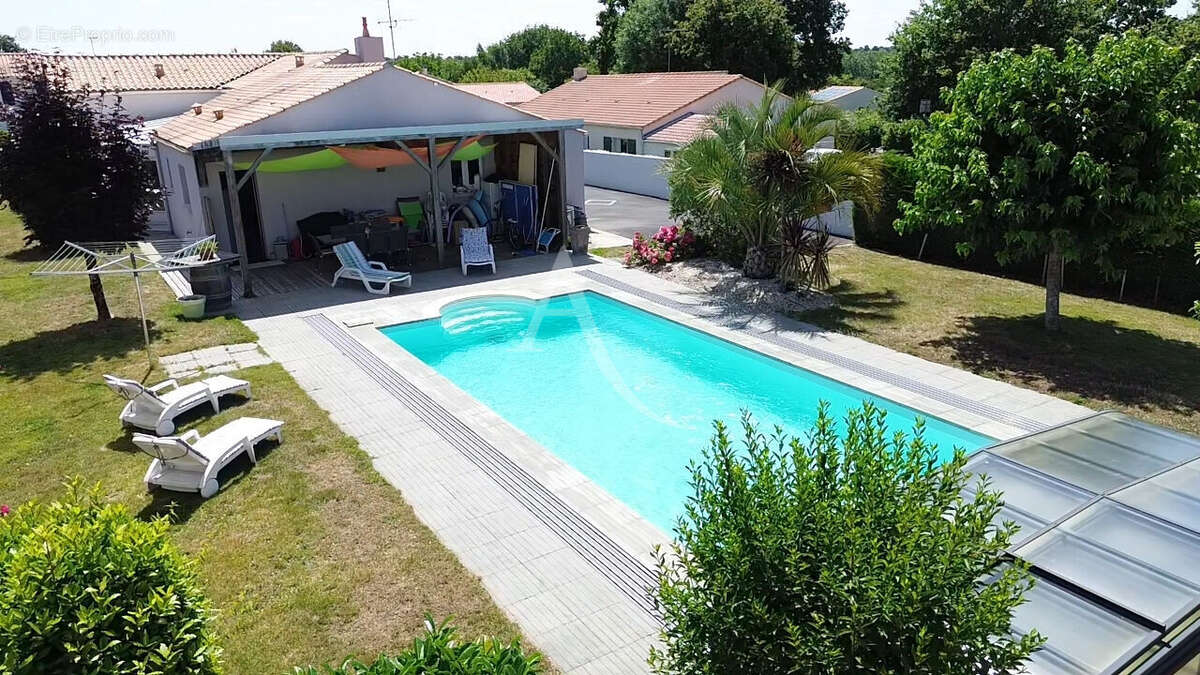 Maison à LE POIRE-SUR-VIE