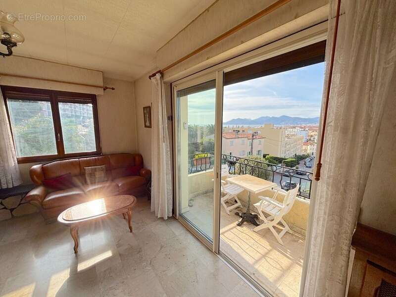 Appartement à vendre 5 pièces CANNES (06) - photo 5