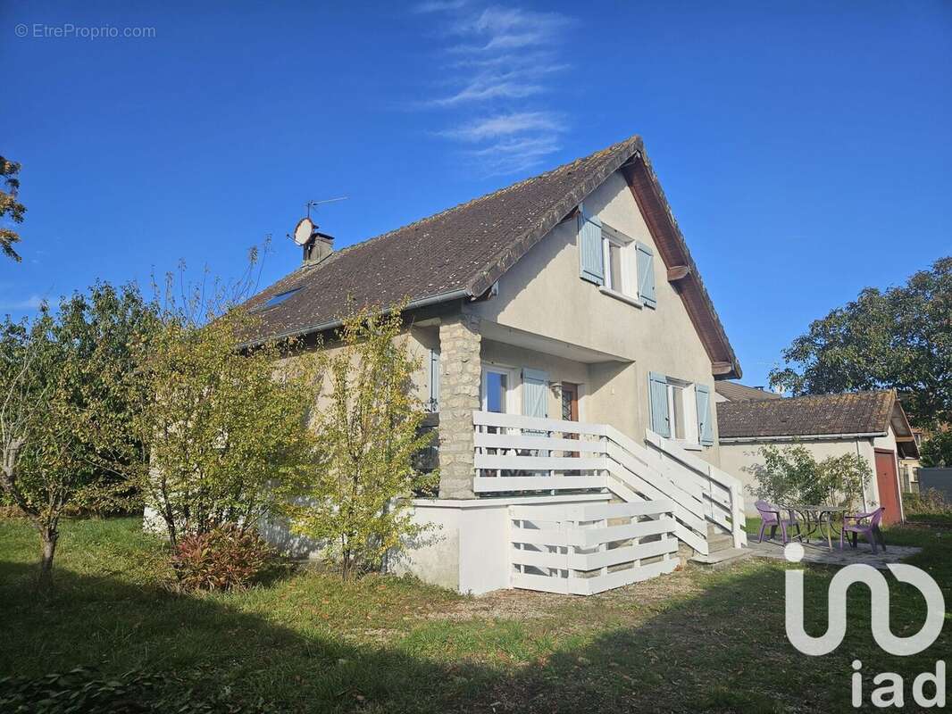 Maison 115 m² à Marchezais  - photo 2