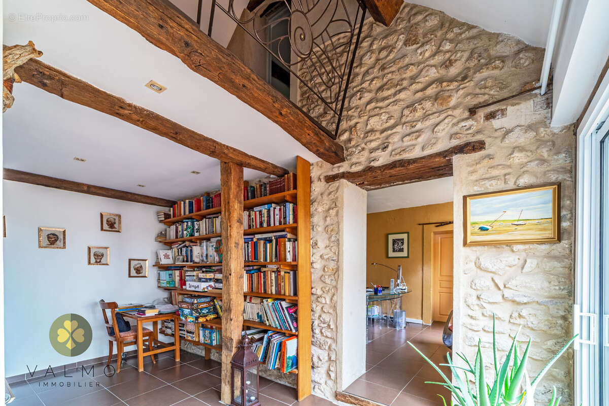 Maison à LONGNES