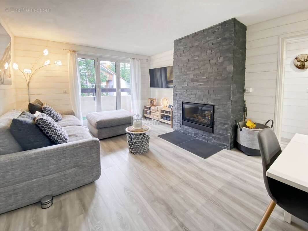 Appartement à SAINT-ETIENNE-DE-TINEE