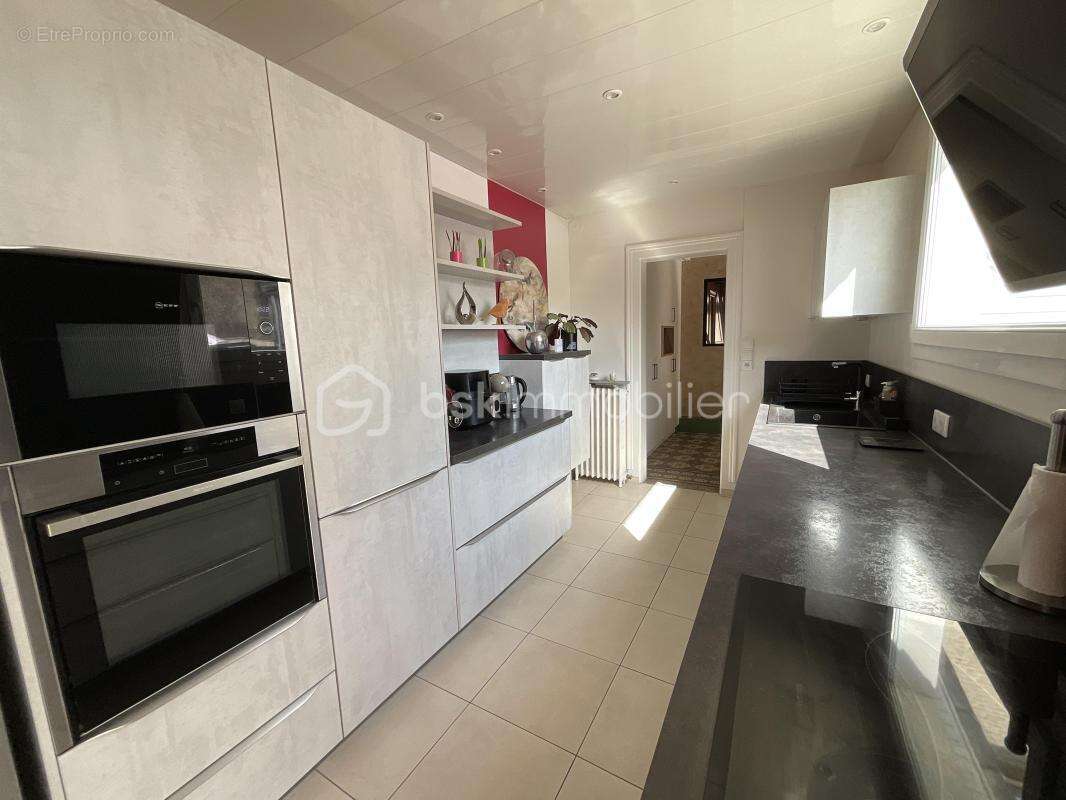 Maison de ville de 135 m² avec jardin - Proche préfécture - photo 7