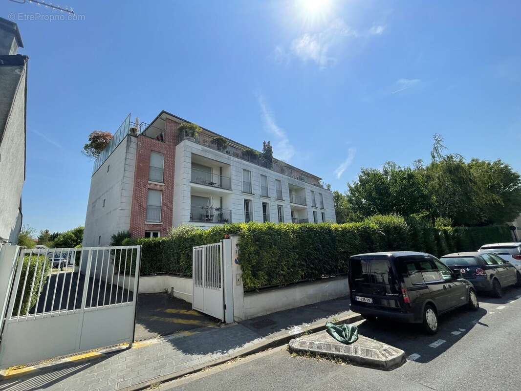 Appartement à LE PERREUX-SUR-MARNE
