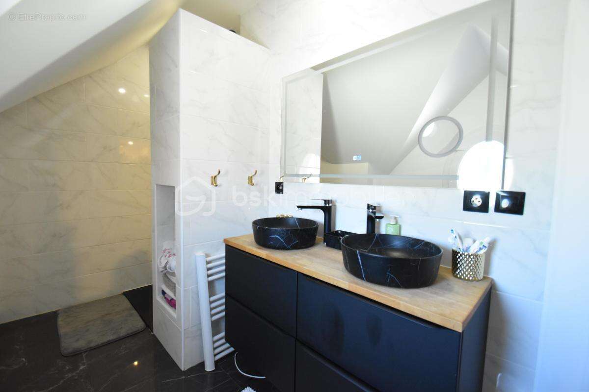 Superbe maison familiale de 7 pièces dont 5 chambres - photo 22