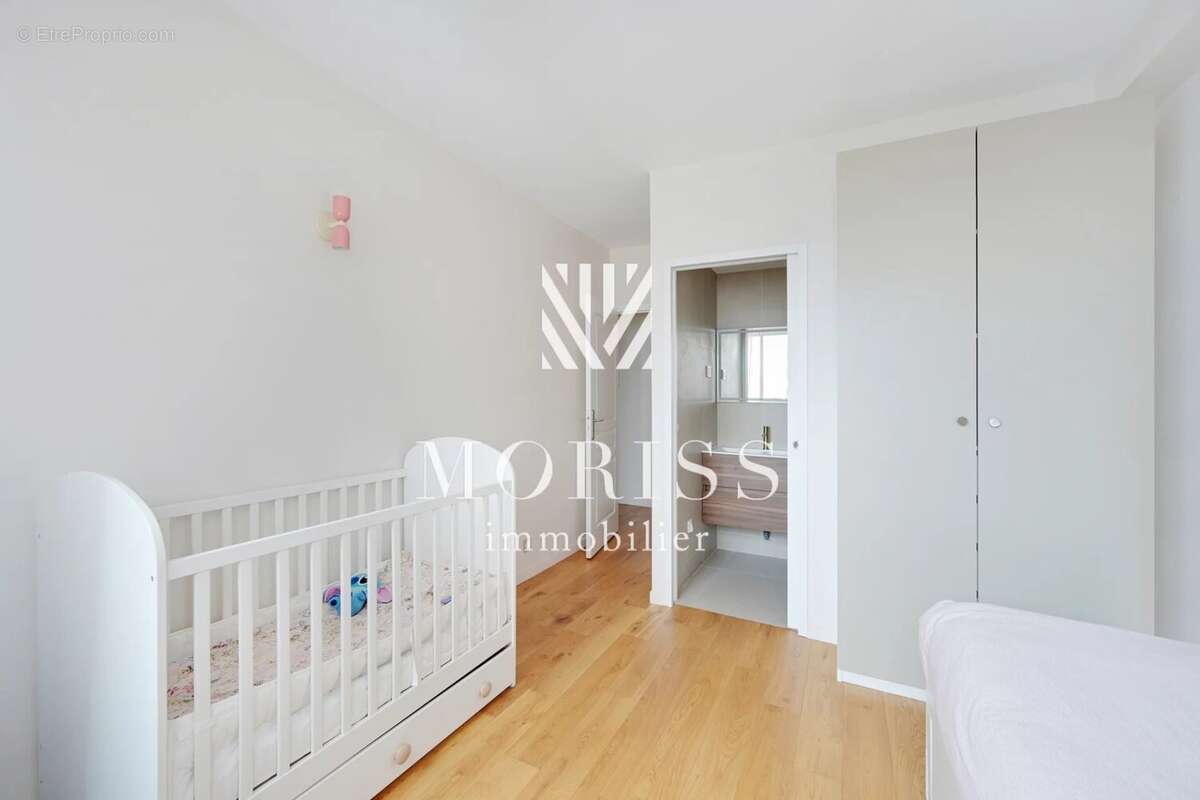 Appartement à LEVALLOIS-PERRET