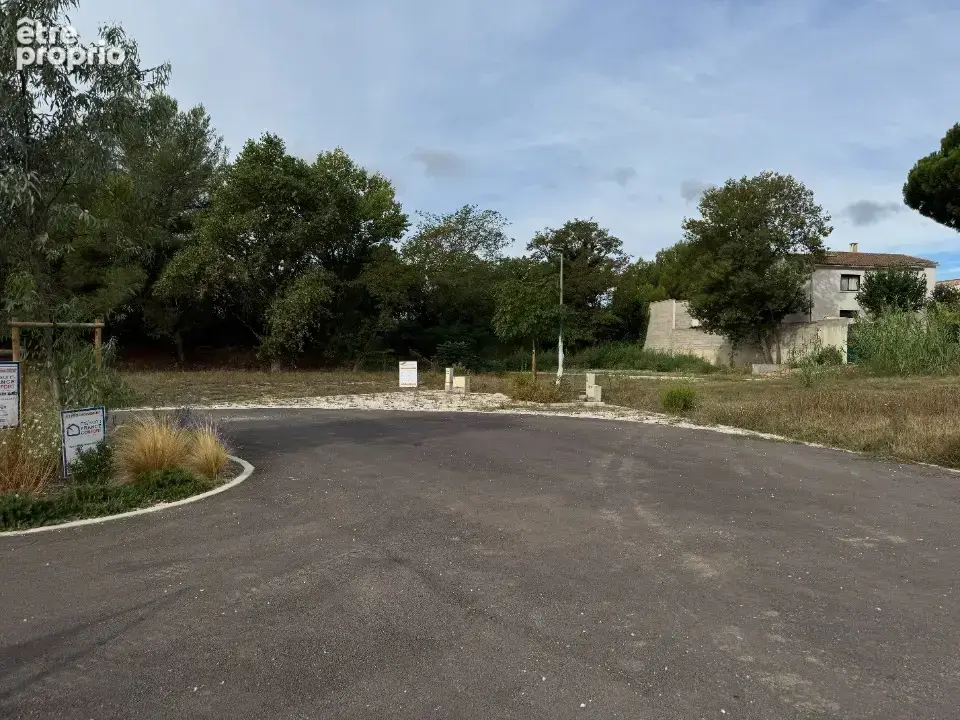 Photo Terrain à Juvignac au prix de 275 000€