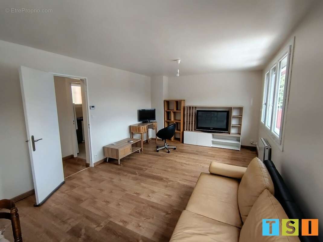 MONTREJEAU: appartement type T3 entièrement rénové. - photo 5