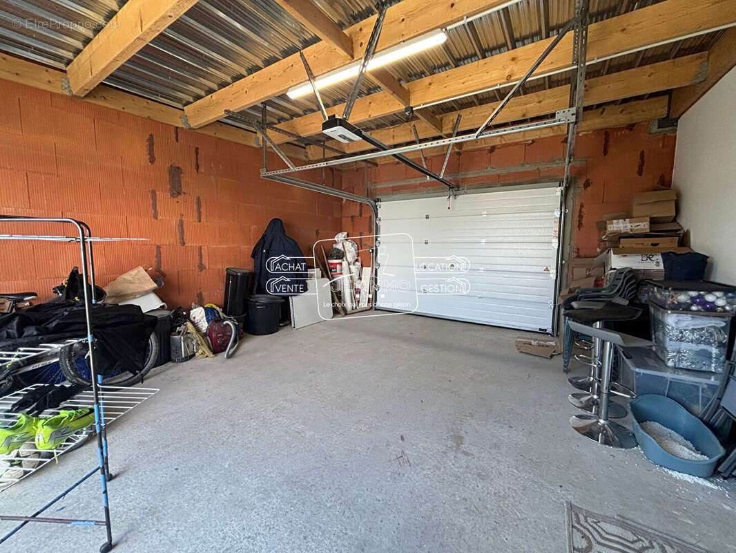 Maison à LA VARENNE