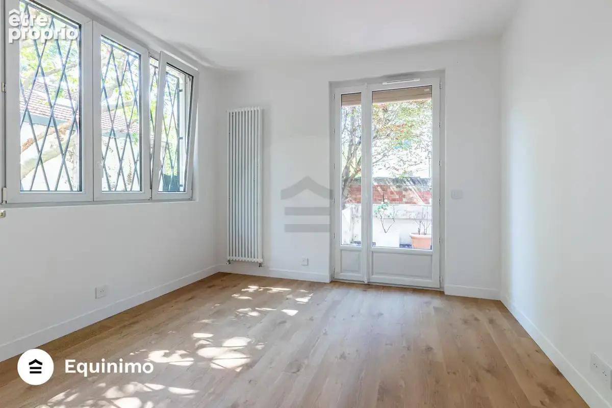 Maison individuelle de 258m2, avec terrasses et jardin, située rue Trouillet Derel - photo 10